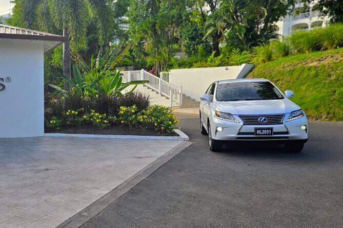 Airport Transfer to Secrets Resort and Spa (Round Trip) - SLASPA pickup: what happens after you clear customs