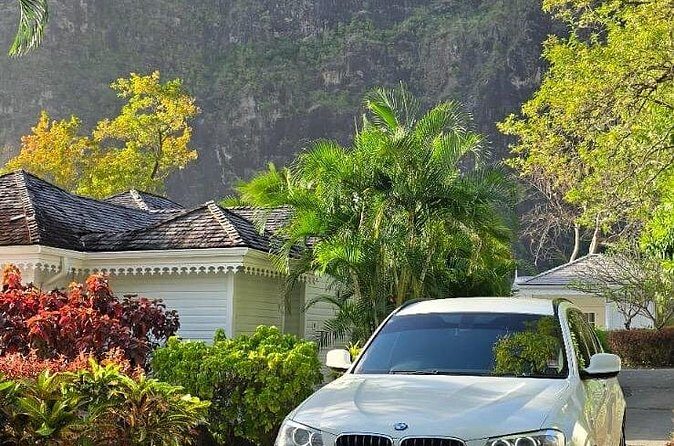 Airport Transfer to Secrets Resort and Spa (Round Trip) - Your driver matters: Swanson, Devon, and Whitney style