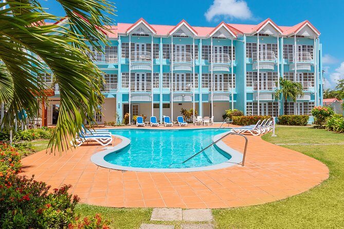 AquaVenture Day Pass at Bay Gardens Beach Resort & Spa - Lunch and drinks: included, but know the boundaries