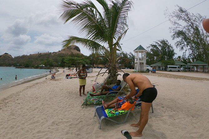 Beach Shuttle To Pigeon Island - Beach Chairs, Umbrellas, and Vendors: Staying Comfortable Without Overpaying