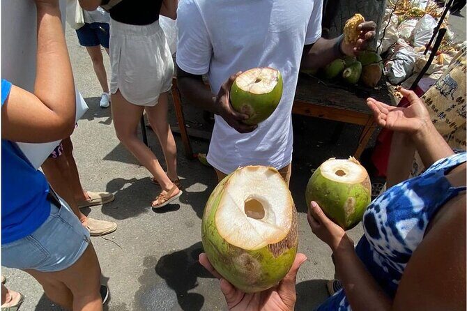 Castries Market Walking Food Tour by LUCIAN FOOD TOURS - The 10:00 am walk: how timing and a private group shape the experience