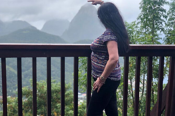 Cruise Excursions in St. Lucia - Diamond Falls Botanical Gardens: tropical walking with built-in rest breaks