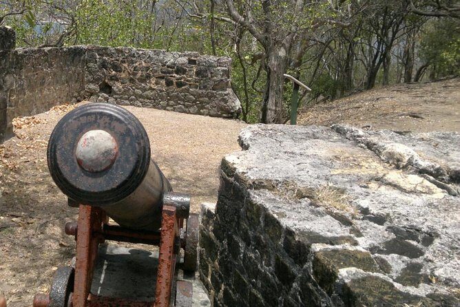 Hike the Fort Experience- Amazing Panoramic Views (Pigeon Island) - The 3-hour hike: pace, effort, and when the view lands