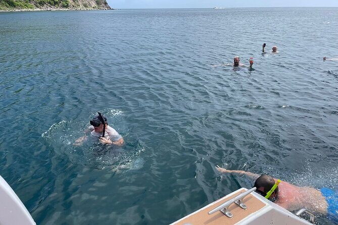 Private Boat Tour:St.Lucia private charter - Soufrière Lunch Break: Hot Local Food and 40 Minutes to Reset
