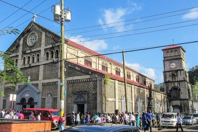 Private Castries or Shopping Tour/Transfers - Pickup, drop-off, and driver waiting: the real time-saver