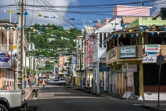 Private Castries or Shopping Tour/Transfers - Dining stops and traditional food: getting it right without the guesswork