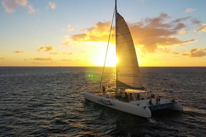 Private Catamaran Sunset Cruise from St Lucia for Up to 15 Guests - The 5:00 pm flow: from hotel pickup to Rodney Bay Marina