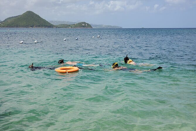 Snorkeling at Pigeon Island - From beach to reef in about 90 minutes