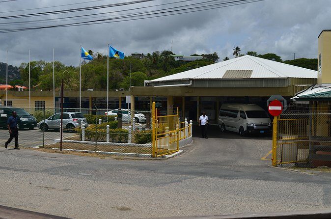 St Lucia Ground Transportation- Hotel and Airport Transfers UVF - Who This Transfer Fits Best in St Lucia