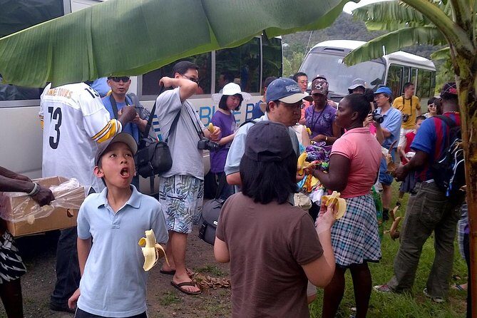 St. Lucia Land Tour to Soufriere Groups Only - Getting picked up, staying comfortable, and avoiding hassle