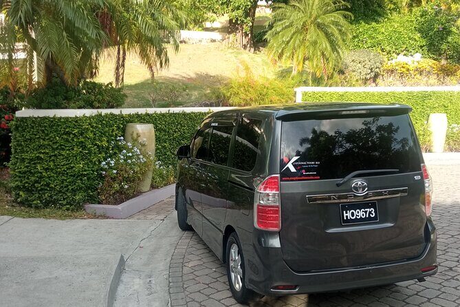 St. Lucia Private Airport Transfers from UVF (GROUPS of 4) - Round-trip value for groups of 4 (and when $120 makes sense)