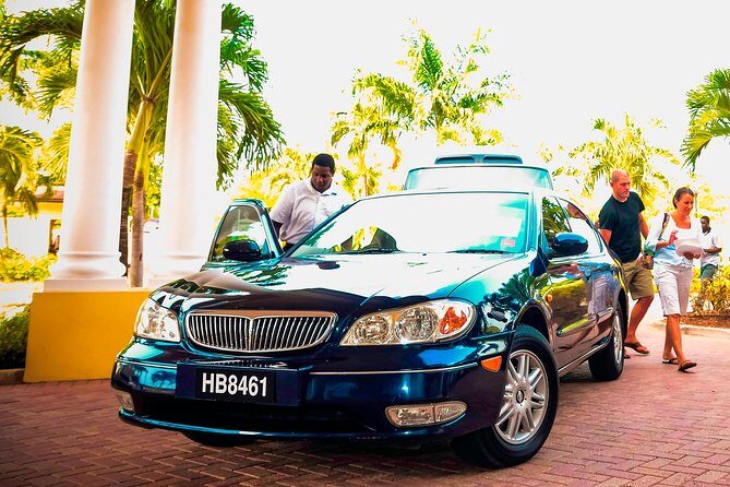 St Lucia Round-Trip Transfer: George F. L. Charles Airport - From landing to the lobby: how this transfer works