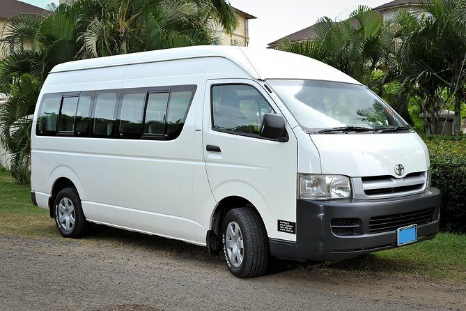 St Lucia Round-Trip Transfer: George F. L. Charles Airport - What the small extras tell you about service quality