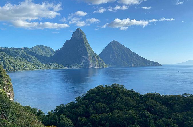 St Lucia Transport from Hewanorra Airport Private Transfer - Make the most of your driver’s local tips (especially if you’re tight on time)